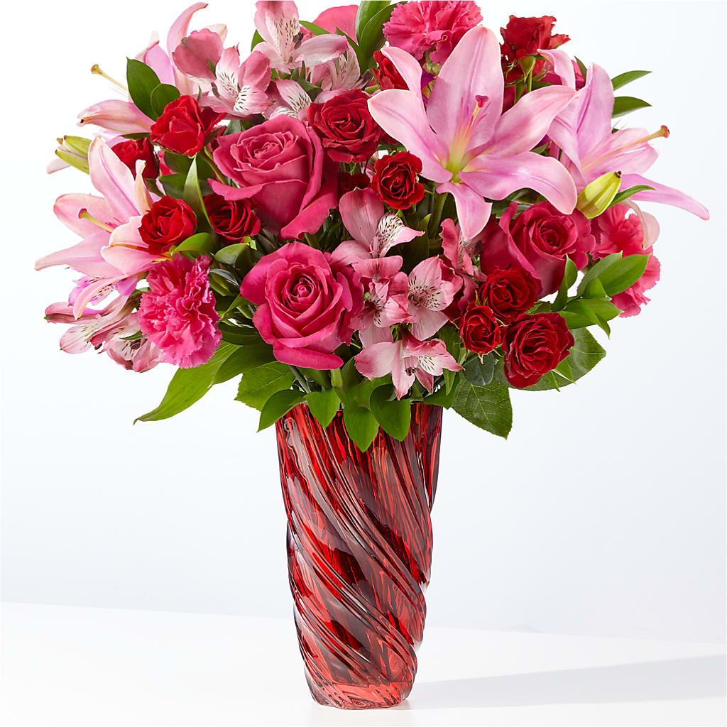 In Love Bouquet with Luxe Swirl Vase – ELLIJAY'S HOMETOWN FLORIST INC, Ellijay GA