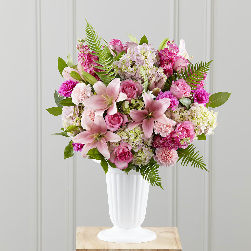 Never-Ending Love Arrangement – ELLIJAY'S HOMETOWN FLORIST INC, Ellijay GA