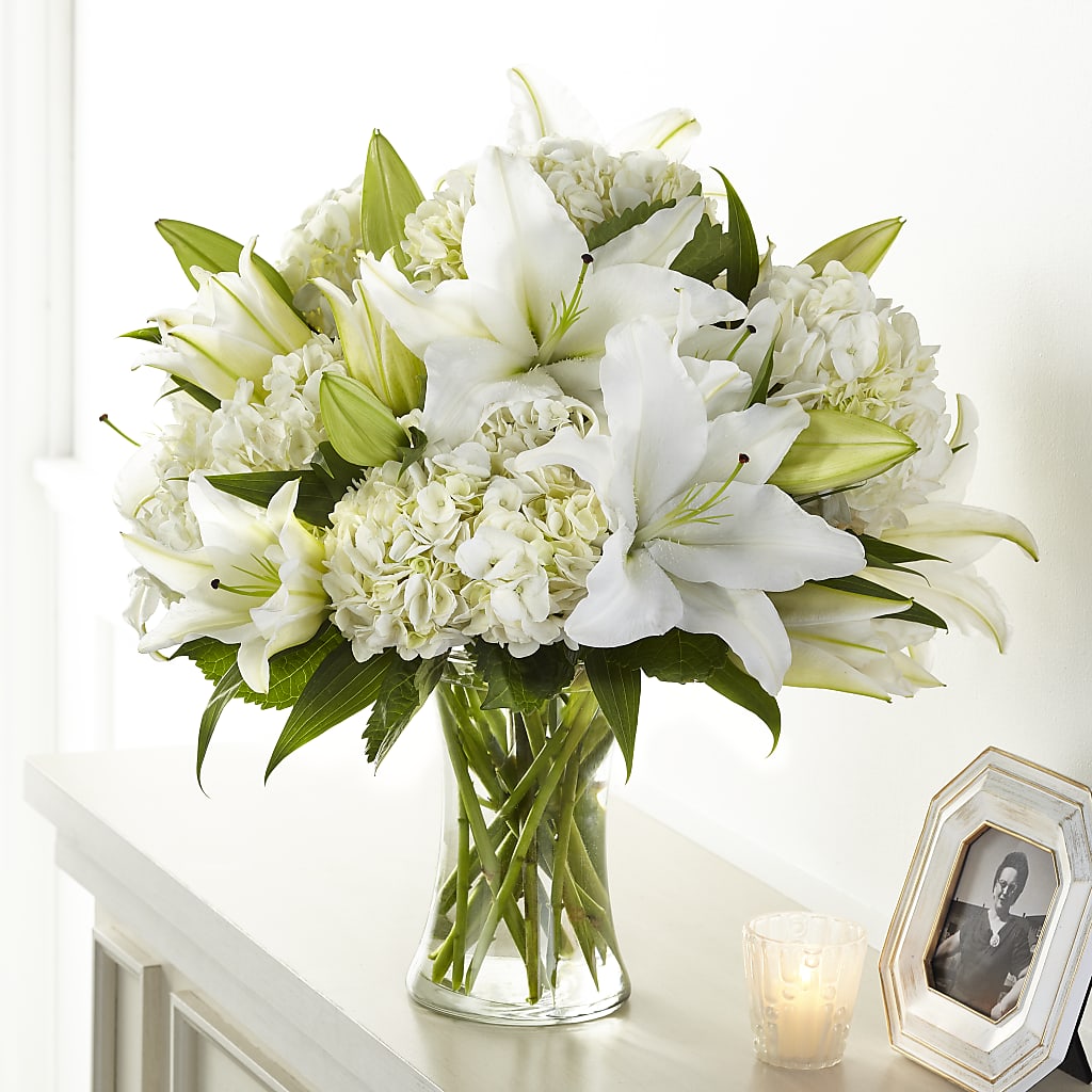 Compassionate Lily Bouquet – ELLIJAY'S HOMETOWN FLORIST INC, Ellijay GA