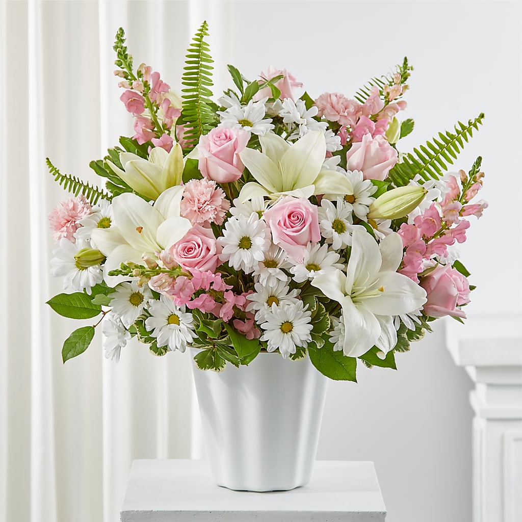 Soft Touch Tabletop Basket – ELLIJAY'S HOMETOWN FLORIST INC, Ellijay GA