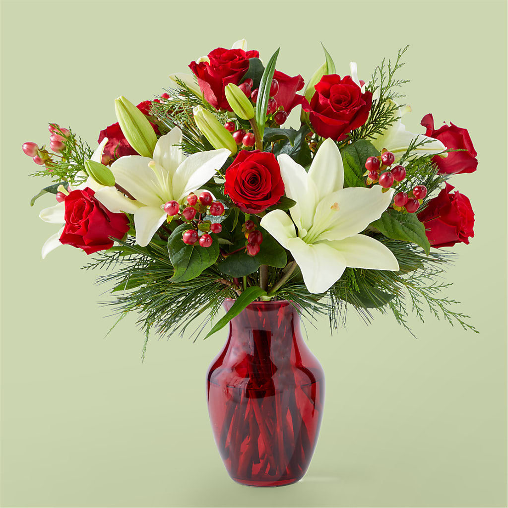 Evergreen Delight Bouquet – ELLIJAY'S HOMETOWN FLORIST INC, Ellijay GA