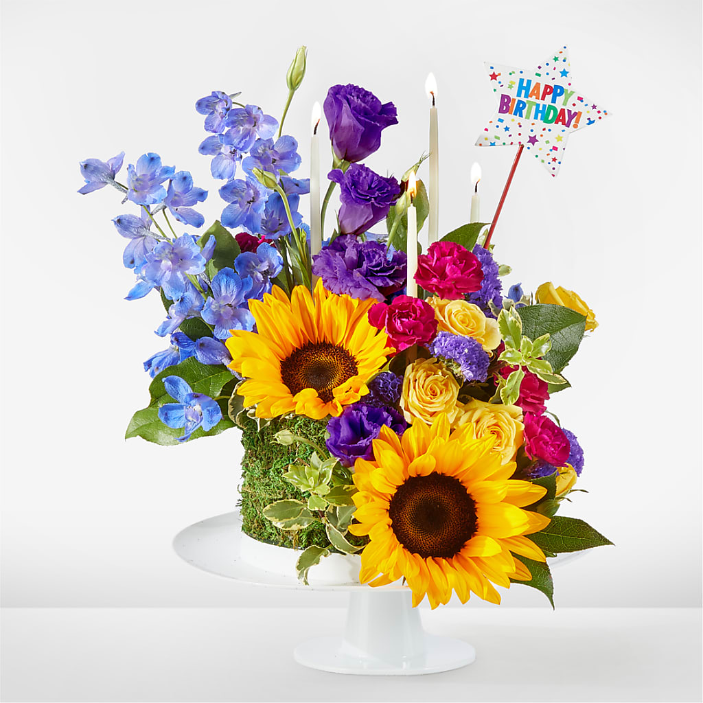Star of the Day Floral Cake – ELLIJAY'S HOMETOWN FLORIST INC, Ellijay GA
