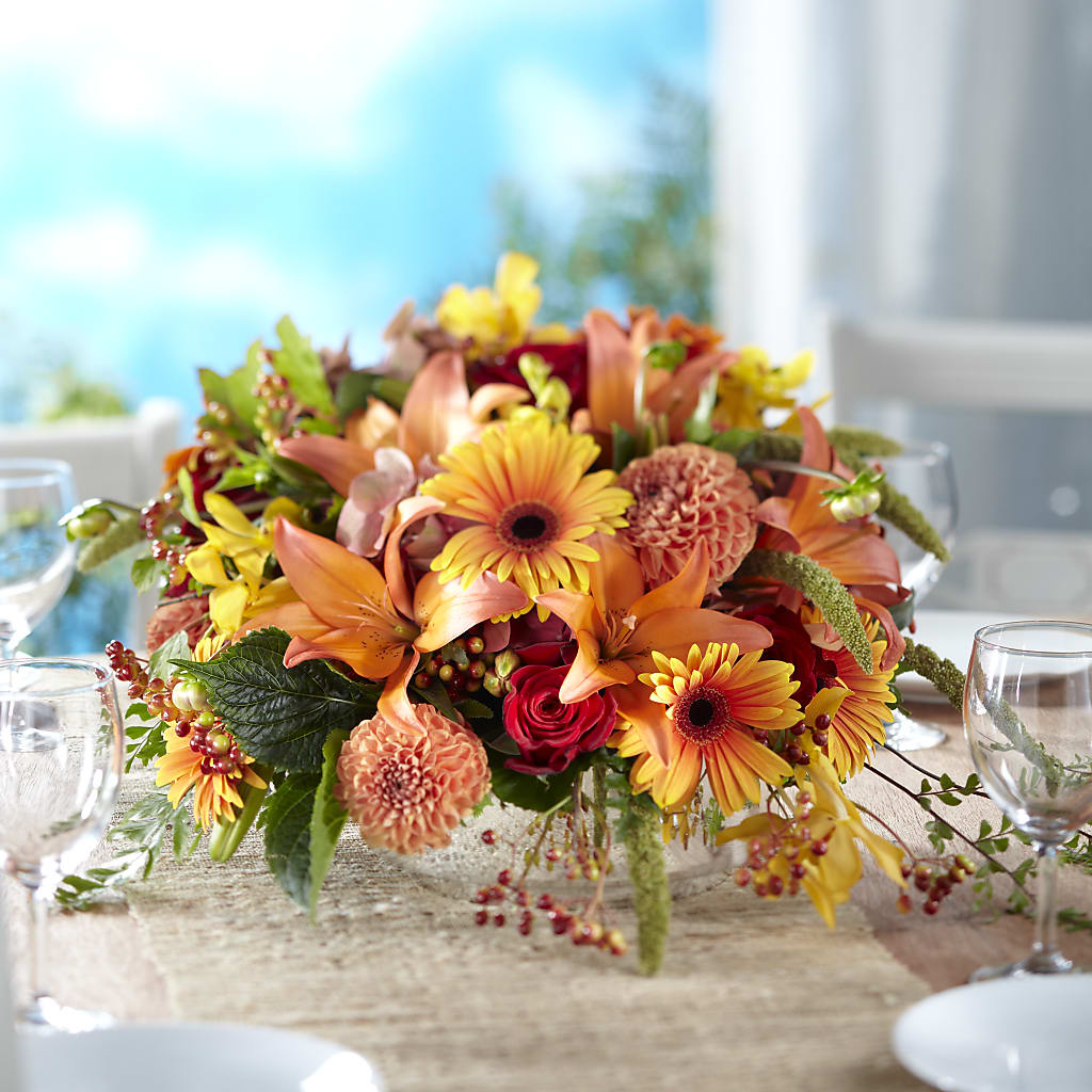 One and Only Centerpiece – ELLIJAY'S HOMETOWN FLORIST INC, Ellijay GA