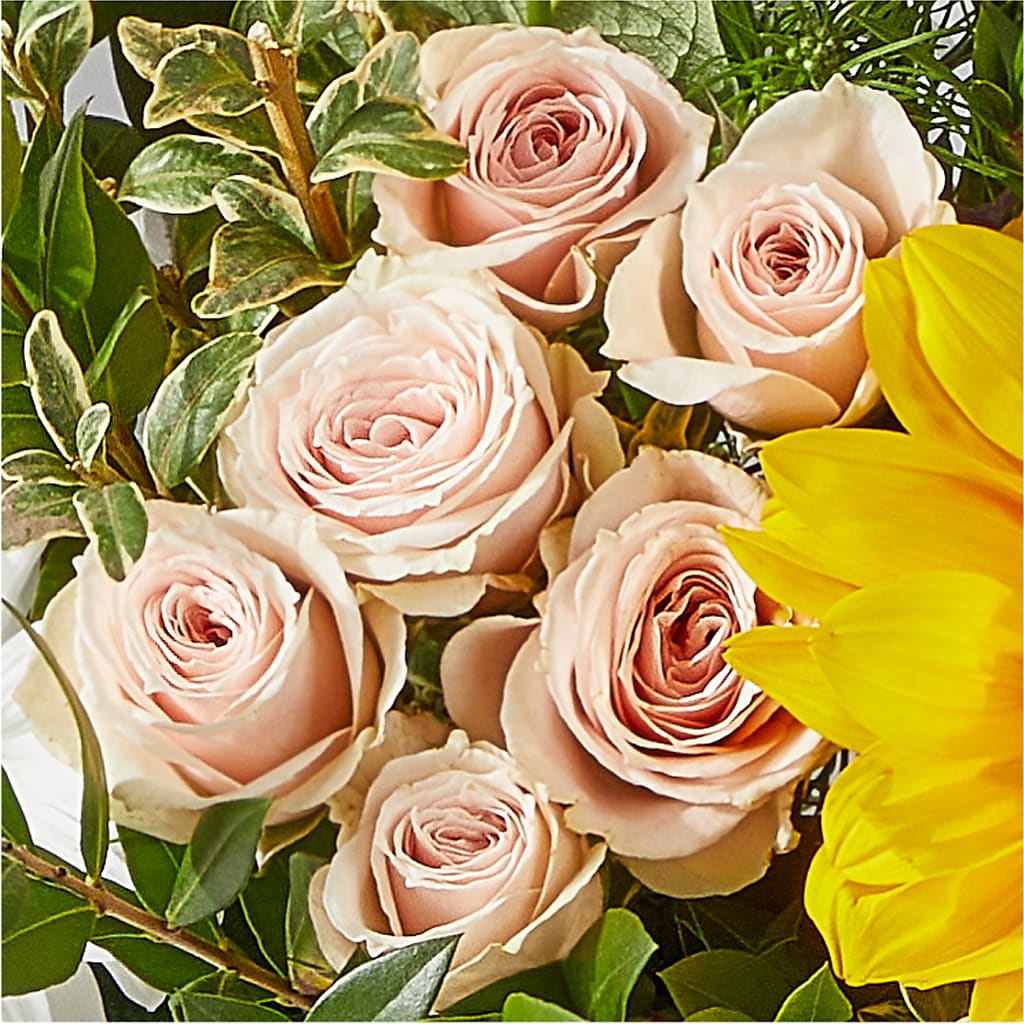 The Good Life Bouquet – ELLIJAY'S HOMETOWN FLORIST INC, Ellijay GA