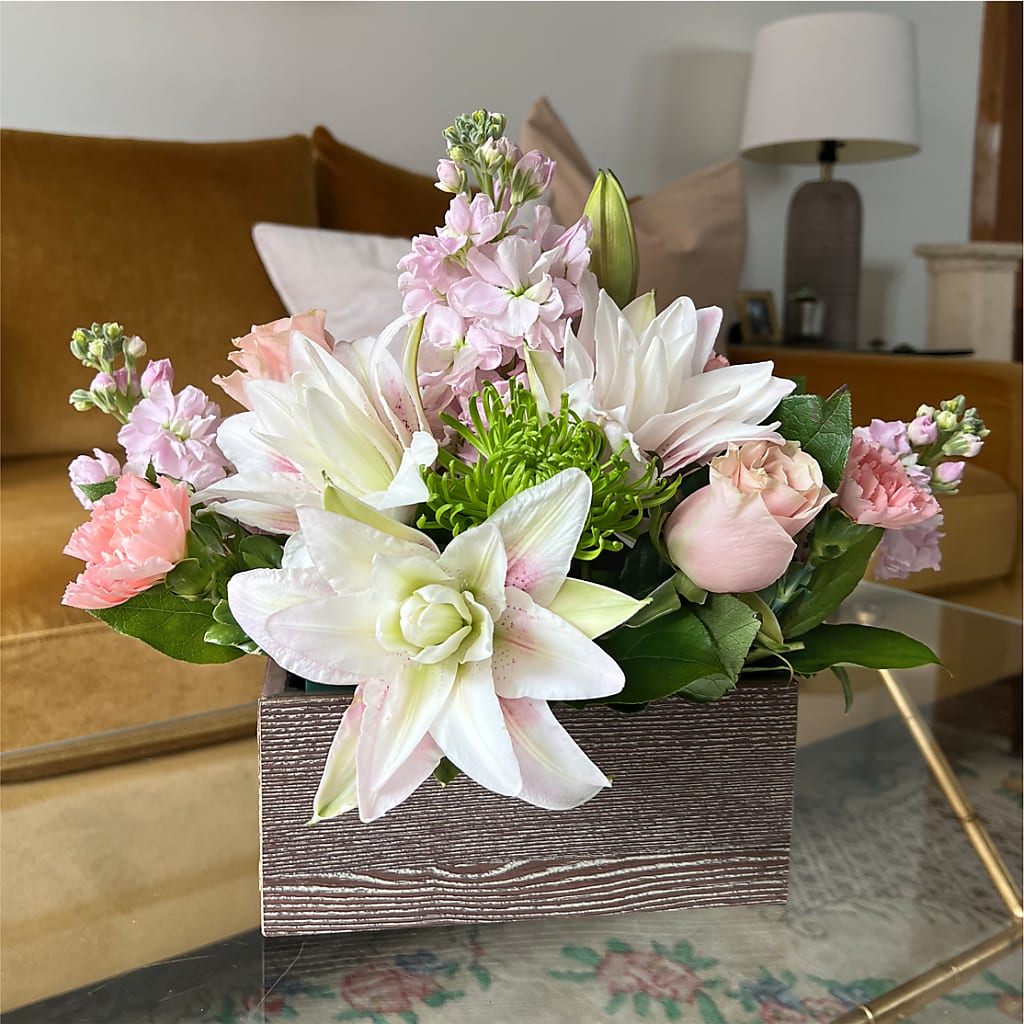 Beautiful Spirit Basket – ELLIJAY'S HOMETOWN FLORIST INC, Ellijay GA