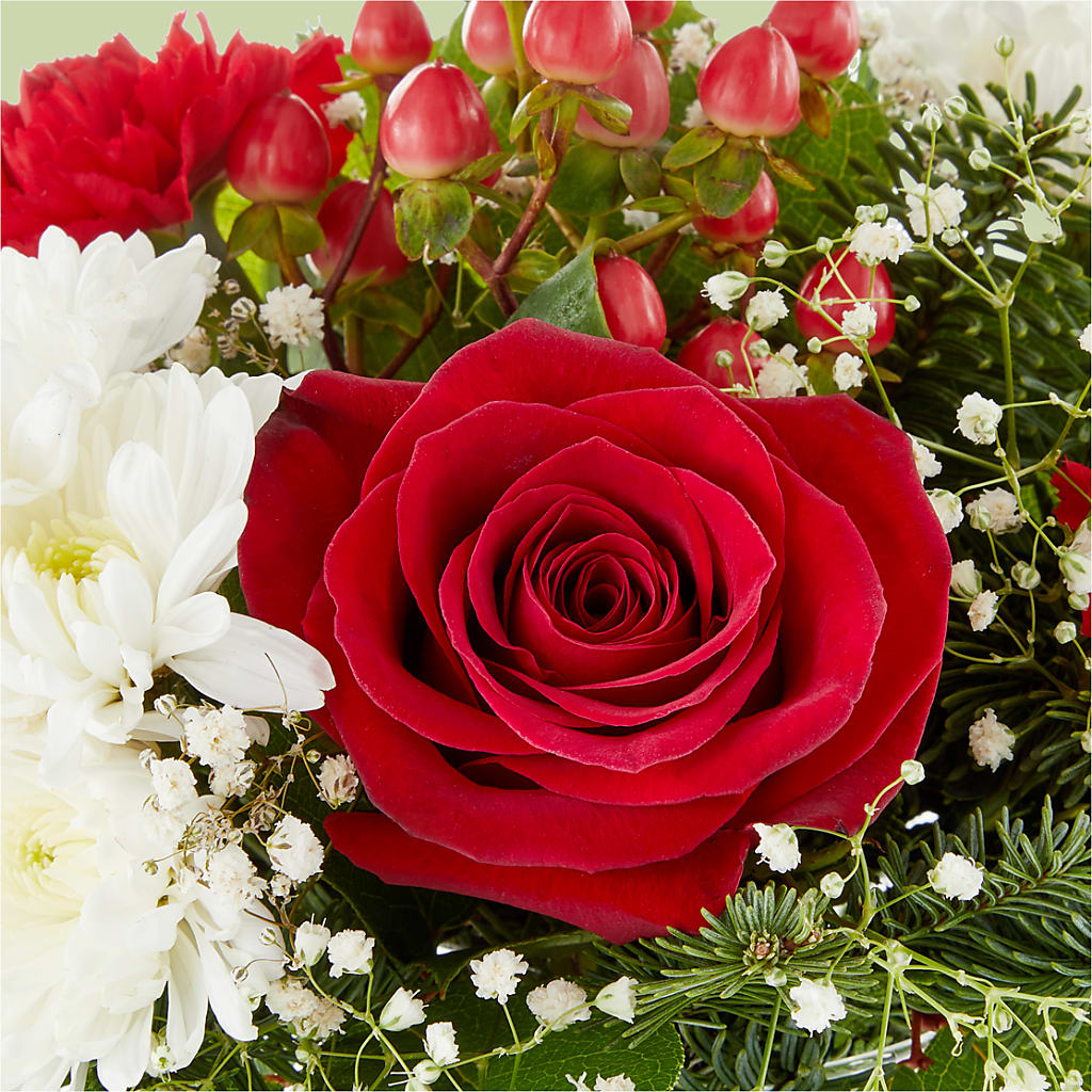 Chance of Flurries Bouquet – ELLIJAY'S HOMETOWN FLORIST INC, Ellijay GA