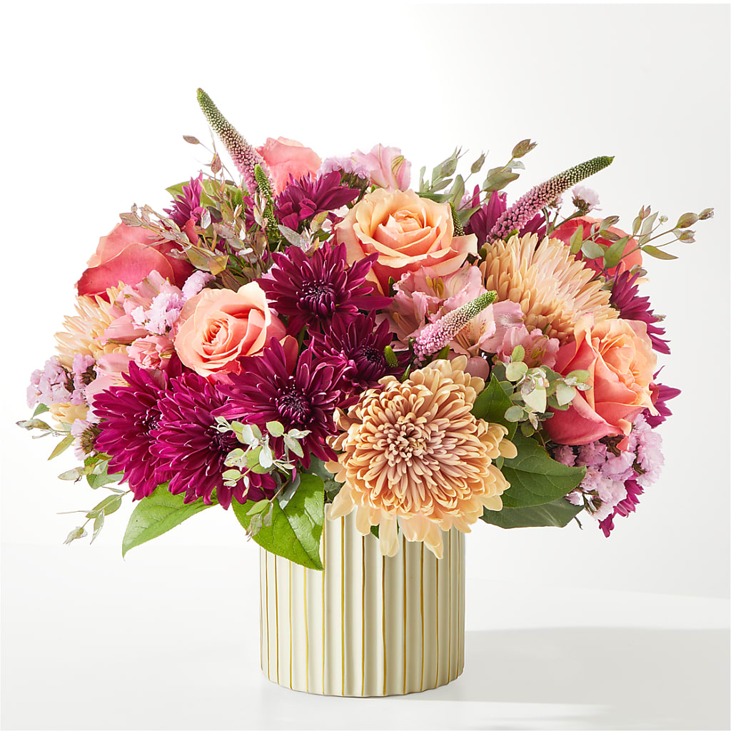 Berry Cobbler Bouquet with Ivory Vase – ELLIJAY'S HOMETOWN FLORIST INC, Ellijay GA