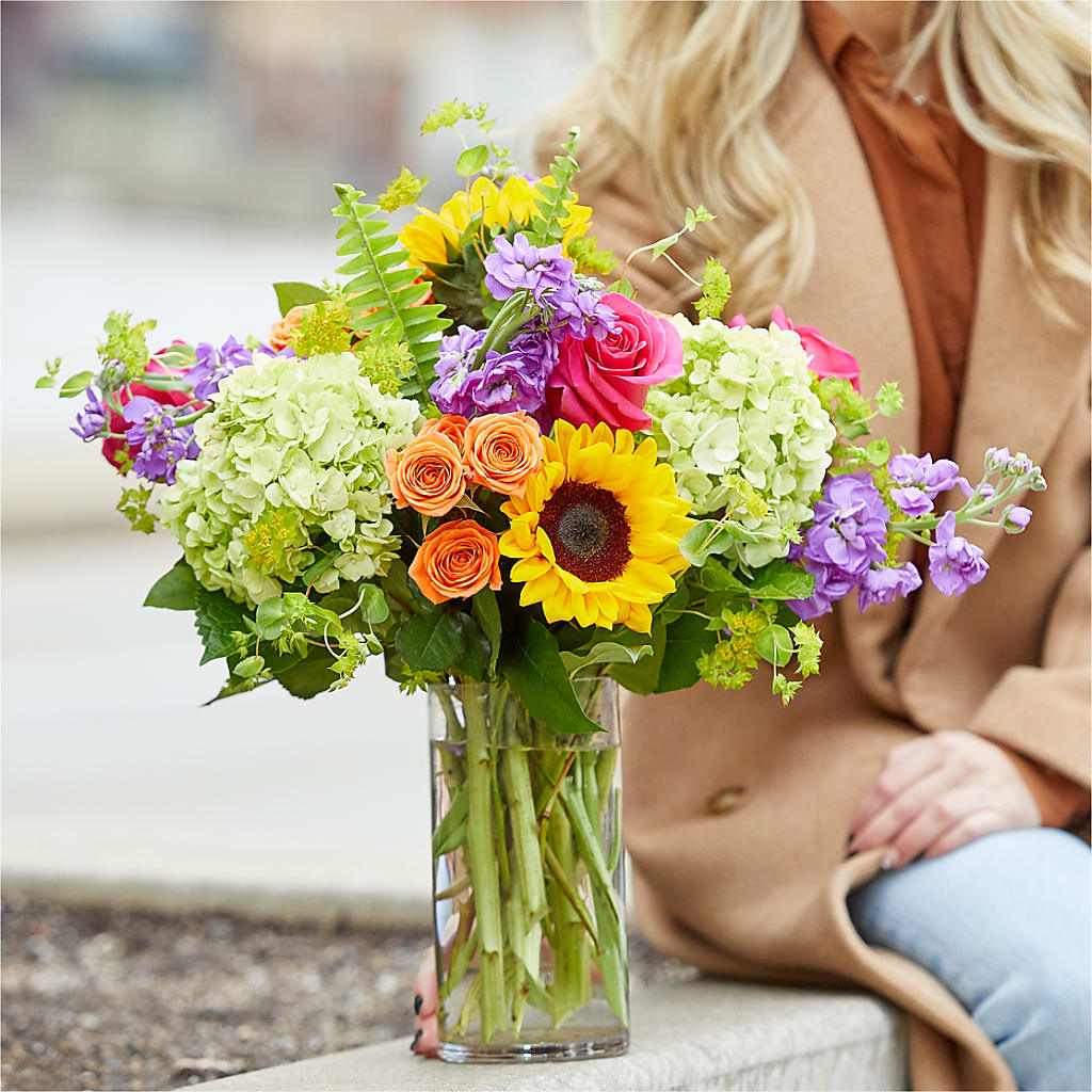 Vibrant Greetings Bouquet – ELLIJAY'S HOMETOWN FLORIST INC, Ellijay GA