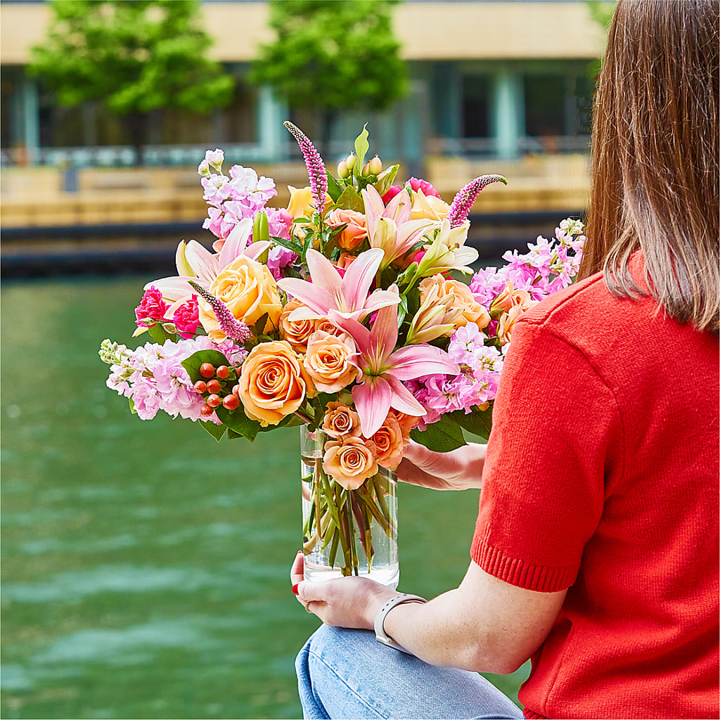 Bisous Bouquet – ELLIJAY'S HOMETOWN FLORIST INC, Ellijay GA