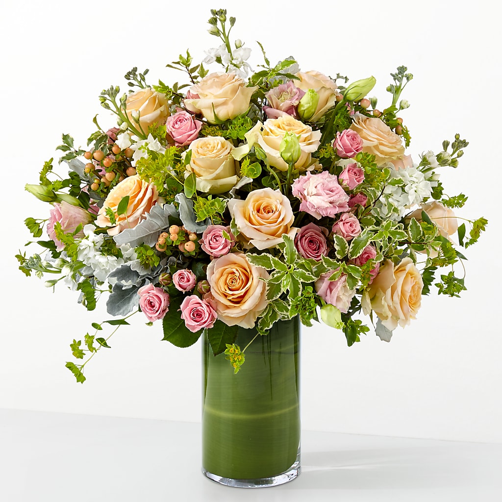 The Glamour Shot – ELLIJAY'S HOMETOWN FLORIST INC, Ellijay GA
